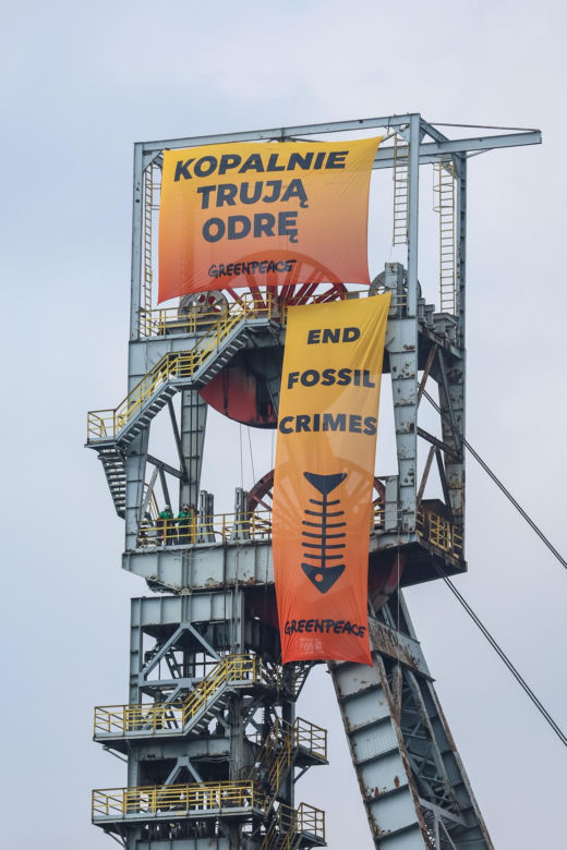 Przywiązali się do szybu kopalni Bielszowice. PGG: to zagrożenie dla życia i zdrowia wielu osób