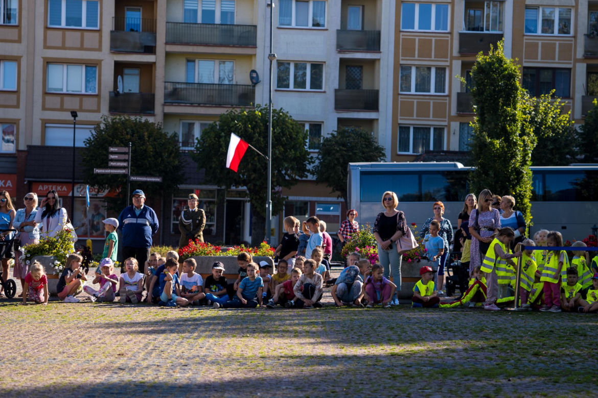 Niezwykła promocja podoficerska w Gołdapi. Uroczystość zakończyła się… oświadczynami [ZDJĘCIA]