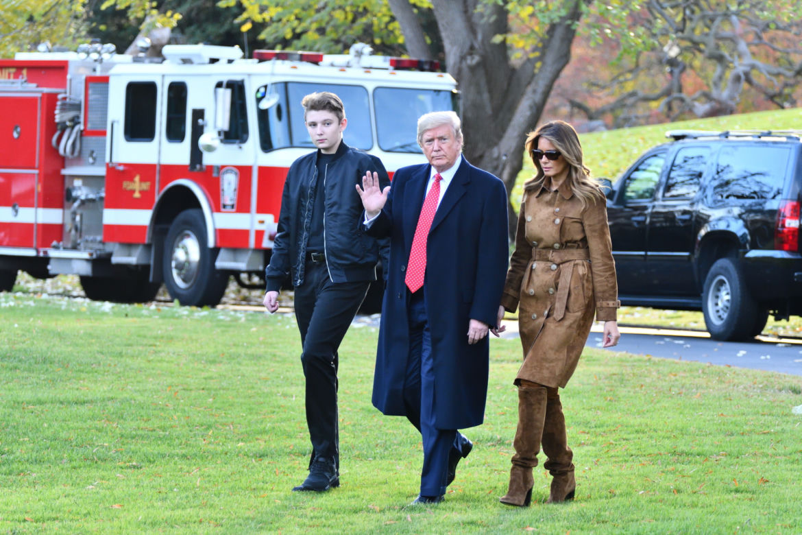  Były prezydent pozwany o gwałt! Donald Trump oskarżany o atak w domu towarowym!