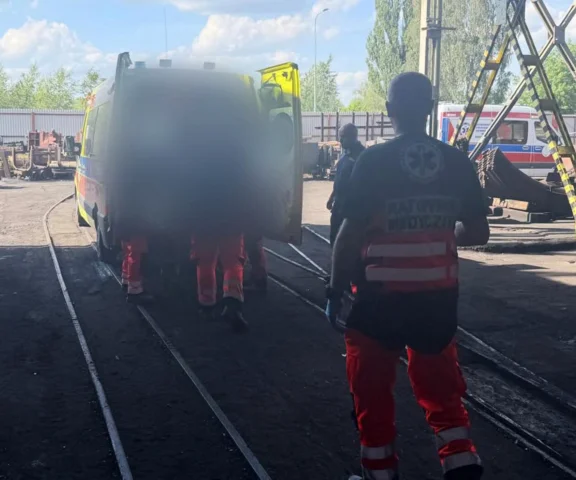 Nie żyje górnik. Dramatyczny finał wstrząsu w kopalni
