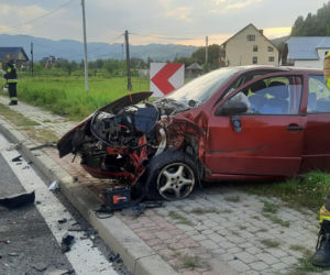 Makabryczny wypadek w Kadczy. Siedem osób poszkodowanych