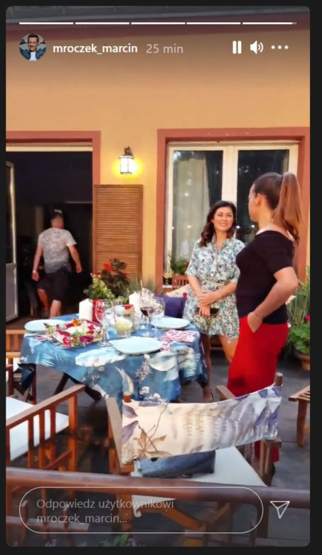 M jak miłość na planie. Kinga (Katarzyna Cichopek), Magda (Anna Mucha)