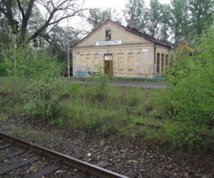 Dworzec PKP w Kazimierzu Górniczym