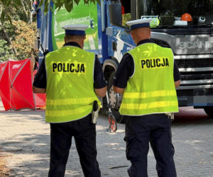 Tragiczny wypadek na Bielanach. Kobieta nie przeżyła