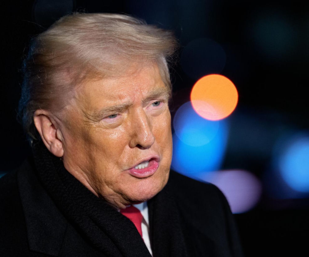 Awaria Air Force zawróciła Trumpa w drodze do Europy. Kiedy prezydent USA pojawi się w Davos?