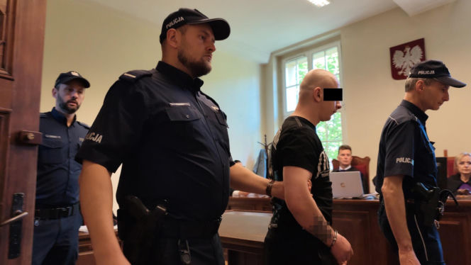 Zabił Krystiana, skacząc mu po głowie