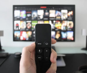 Netflix kupuje Warner Bros. Discovery. Co stracisz?