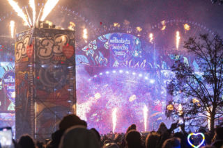 WOŚP rozkręca Warszawę na maksa! Gwiazdy i masa atrakcji na błoniach PGE Narodowego