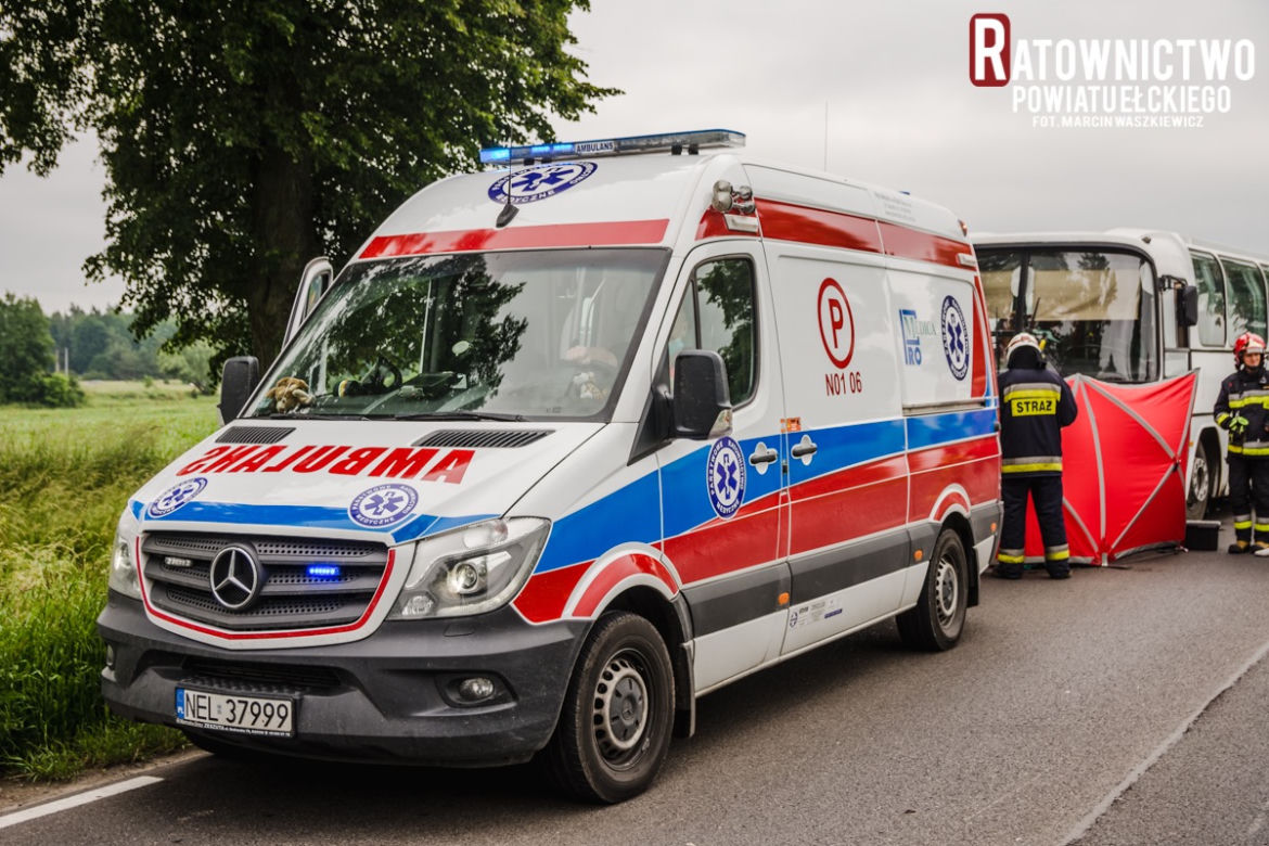 Śmiertelny wypadek na DK 65 za Prostkami. Motocyklista zginął na miejscu