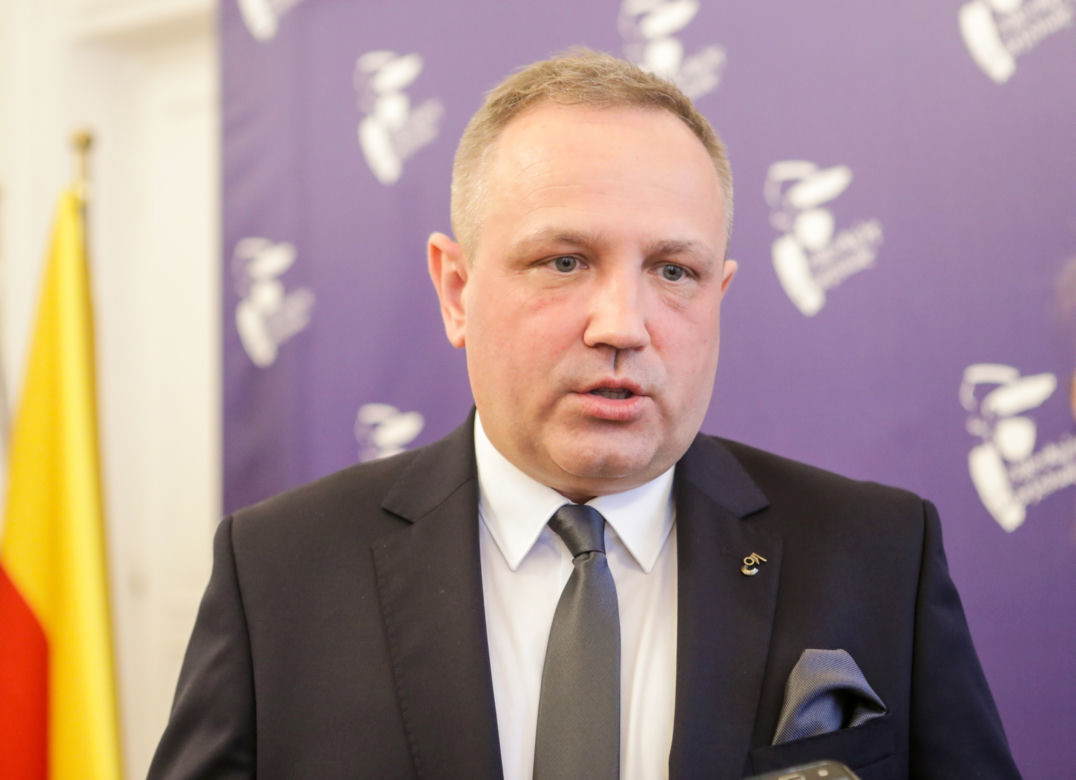 Wiceprezydent Tomasz Bratek płacił za śmieci ok. 80 zł. Będzie płacił 88 zł. 