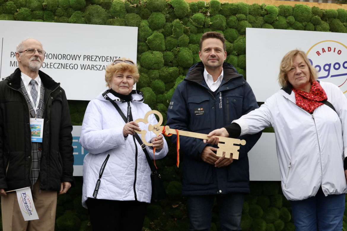Dzień Seniora Warszawskiego. Ulicami Warszawy przeszła Parada Seniorów!