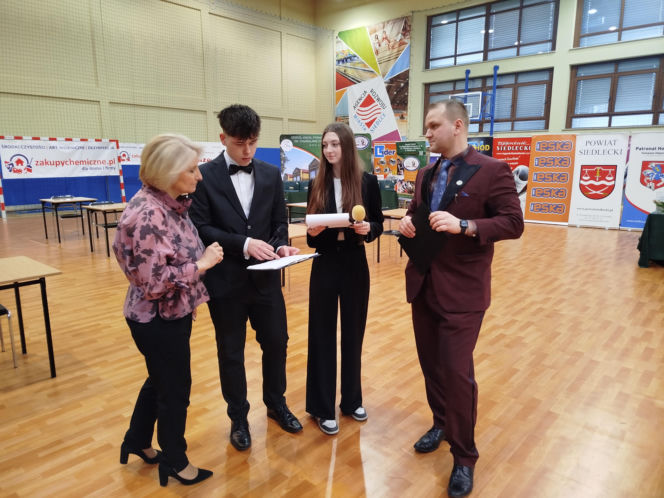 Już po raz ósmy w Siedlcach rywalizowali młodzi kelnerzy z całej Polski