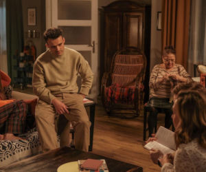 Barwy szczęścia odc. 3384. Hubert (Marek Molak), Asia (Anna Gzyra), Lucyna (Grażyna Zielińska), Agata (Natalia Zambrzycka), Ignacy (Olaf Staszkiewicz)