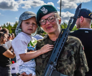 Przysięga wojskowa w 10. Wrocławskiej Brygadzie Łączności.