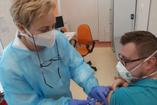 Radomski Szpital Specjalistyczny: Większość personelu zaszczepiona [AUDIO]