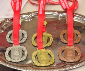 Halowe mistrzostwa Polski w Kujawsko-Pomorskiej Arenie Toruń. Zdjęcia kibiców i zawodników