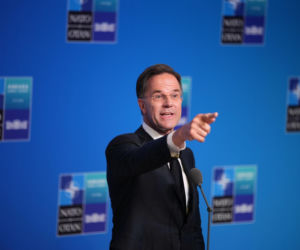 Szczyt NATO. Rutte: Stany Zjednoczone są całkowicie oddane Sojuszowi