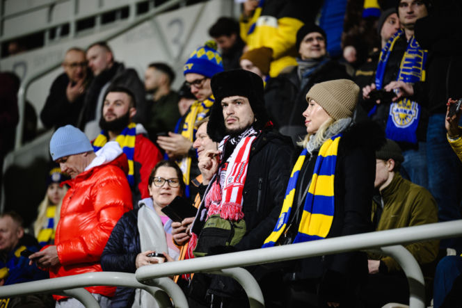 Arka Gdynia - Lechia Gdańsk: Zdjęcia kibiców z derbów Trójmiasta w ramach 23. kolejki PKO BP Ekstraklasy