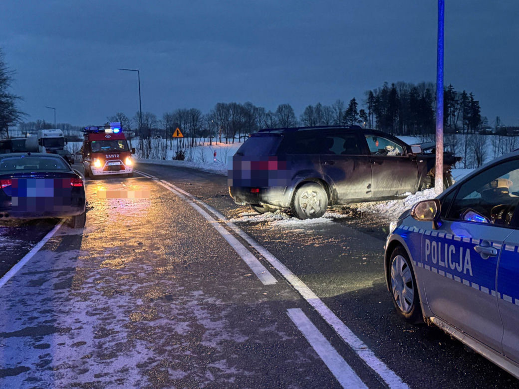 Mokrzyn. Wypadek na DK 20 pod Bytowem