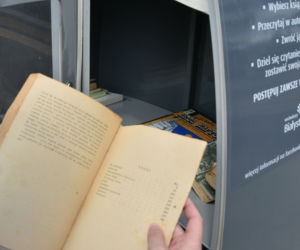 Białystok. Białostockie Śledzie Książkowe - miejskie regały na książki