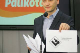 Tak zmieniał się Robert Biedroń