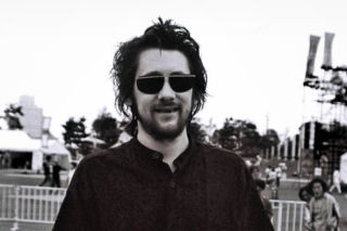 Wyrzucili go z zespołu za bycie rockandrollową katastrofą. Shane MacGowan nienawidził tej roli