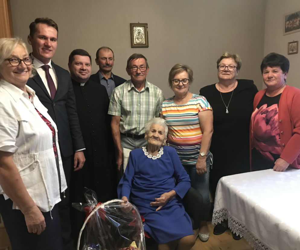 Piękny jubileusz pani Anny! Mieszkanka gminy Stawiszyn skończyła 100 lat!