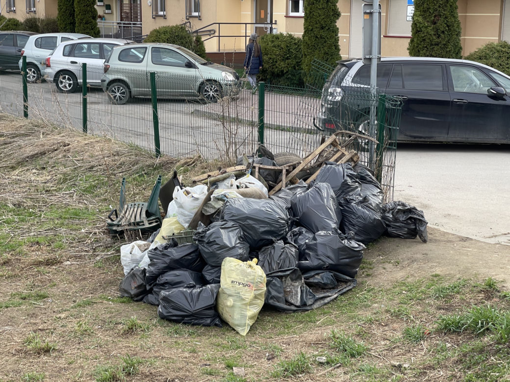 Mieszkańcy wzięli sprawy w swoje ręce i posprzątali Górkę Narodową. Pomogło im MPO