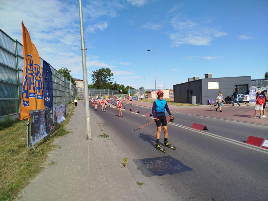 Zawody o Puchar Polski na nartorolkach Marwe Cup 2025 zostały zainaugurowane w Siedlcach