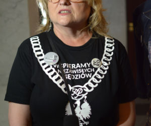 Polityka dzieli polskie rodziny