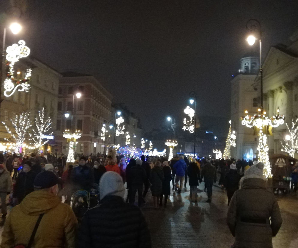 Dzikie tłumy w centrum Warszawy