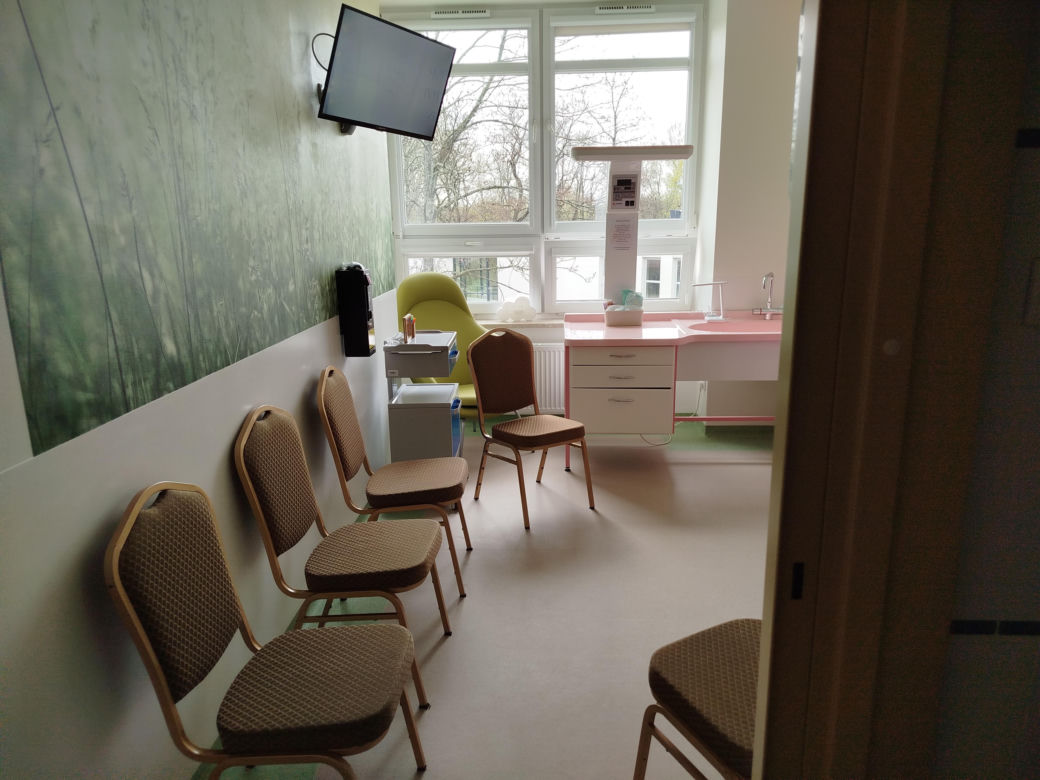 Odnowiony oddział noworodkowy wraz z częścią położniczą w mińskim szpitalu zapewni ciężarnym, rodzącym i maluchom nowoczesne warunki