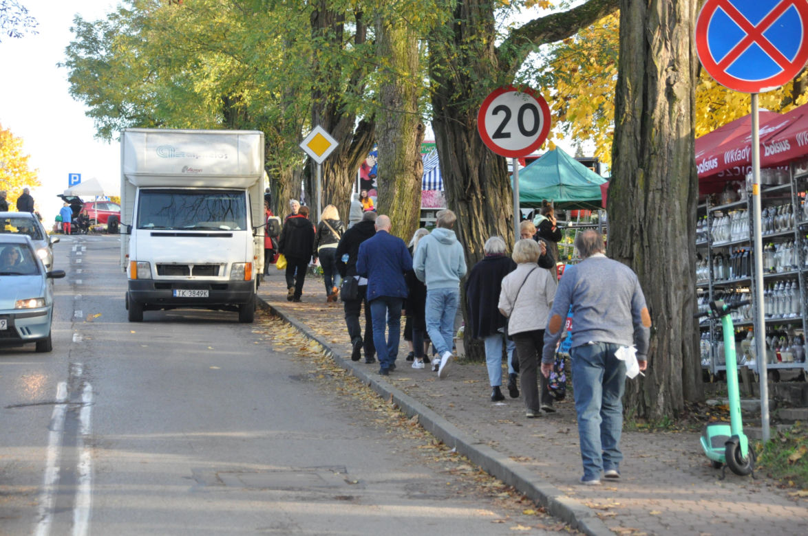 Przygotowania do Wszystkich Świętych 2023 w Kielcach