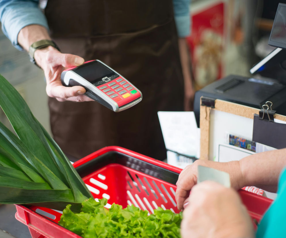 Ukryte sztuczki sklepów. Jak markety tobą sterują?