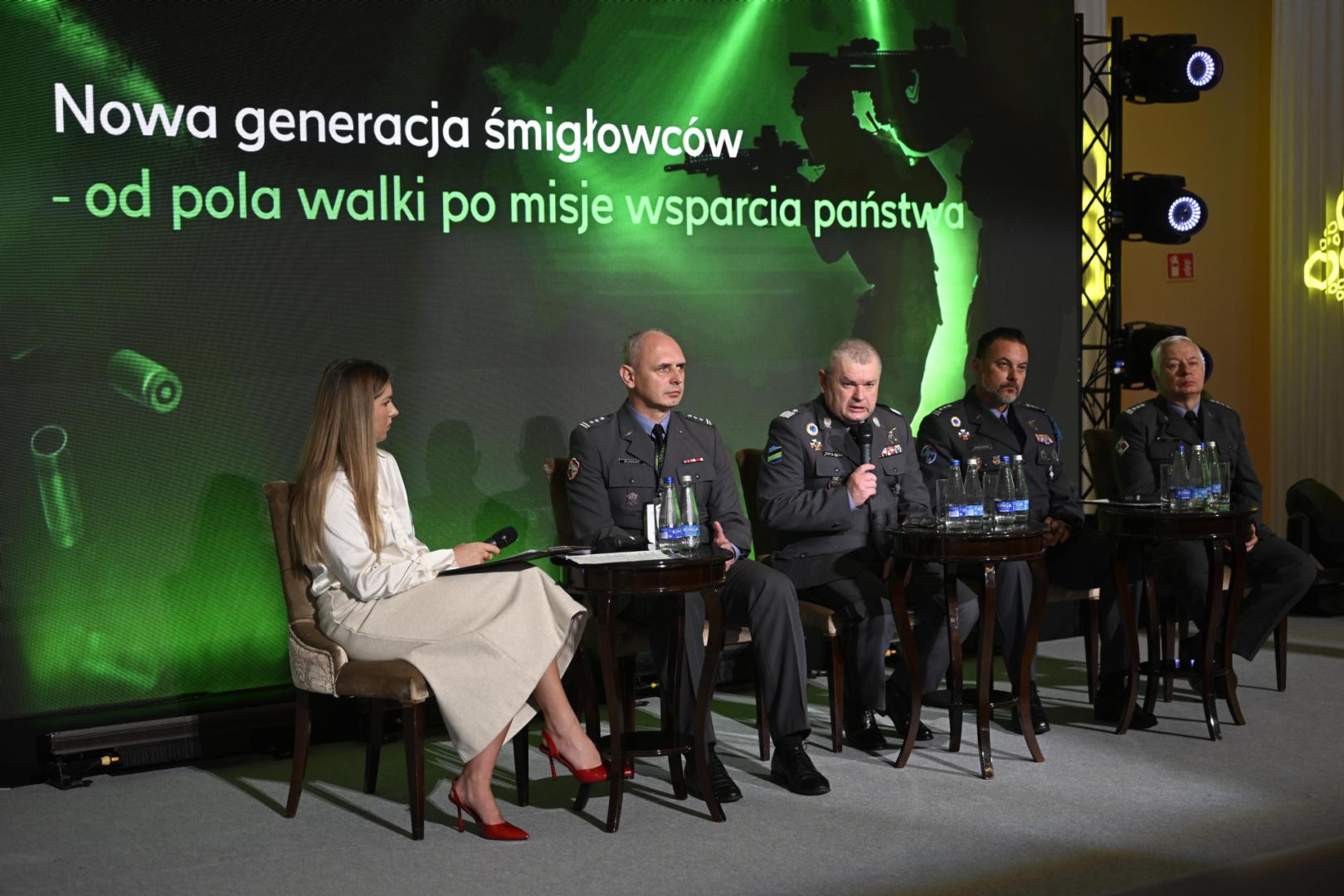 Nowa generacja śmigłowców – od pola walki po misje wsparcia Państwa
