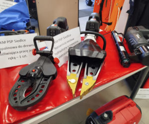 Nowy sprzęt trafi do strażaków z Siedlec, Łosic, Makowa Mazowieckiego, Ostrołęki, Ostrowi Mazowieckiej, Pułtuska, Sokołowa Podlaskiego, Węgrowa i Wyszkowa