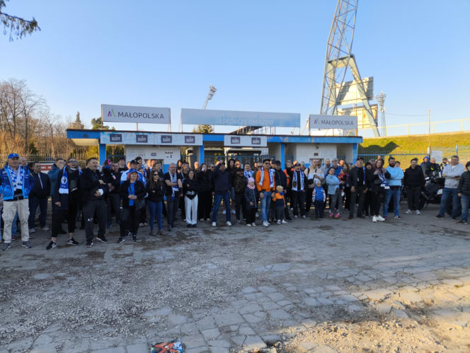 Smutny dzień dla tarnowskiego żużla. Kibice żegnają Unię Tarnów