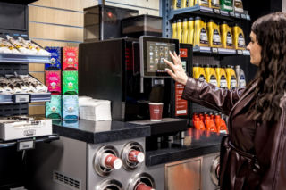 ORLEN uruchomił w Czechach pierwszy samoobsługowy sklep przy stacji paliw