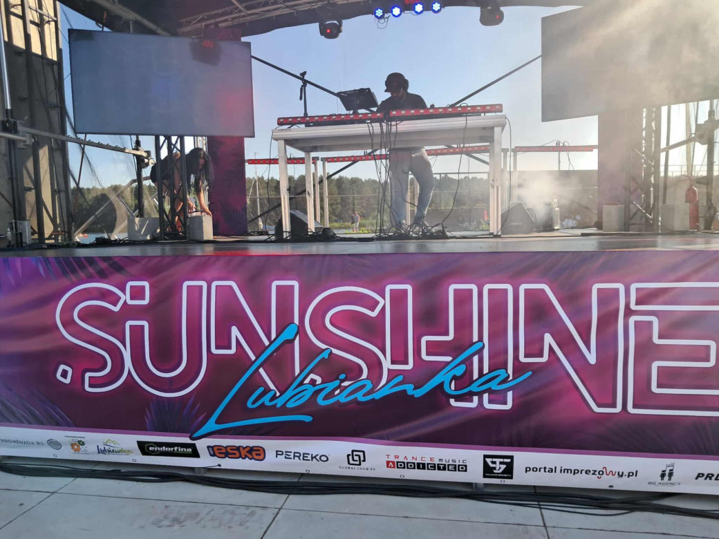 Sunshine Lubianka 2025. Tłumy klubowiczów nad starachowickim zalewem
