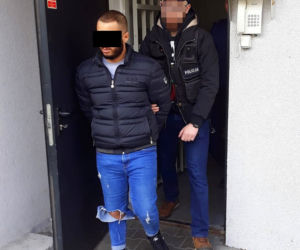 108 tysięcy złotych w aucie oszustów na wnuczka