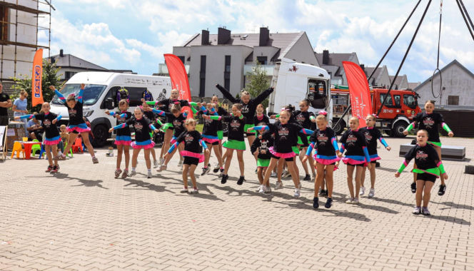 Trwa Ultramaraton Wsparcia i piknik rodzinny w Lesznie