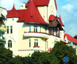Nagroda w kategorii obiekty kultury za modernizację i adaptację kamienicy na Centrum Kultury, Olsztyn, ul. Dąbrowszczaków 3