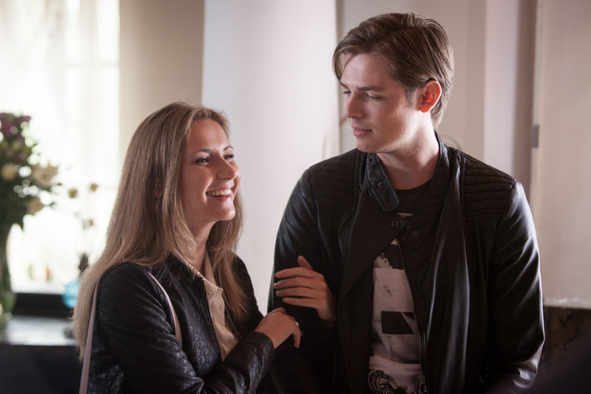 To nie koniec świata odcinek 7. Artur (Kamil Kula), Eliza (Zuza Grabowska) 