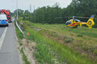 Auto spadło z wiaduktu. Dwie osoby nie żyją
