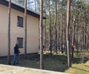 Szaleniec z Zielonki złapany. Już nikogo igłą nie ukłuje. Do akcji wkroczyli antyterroryści