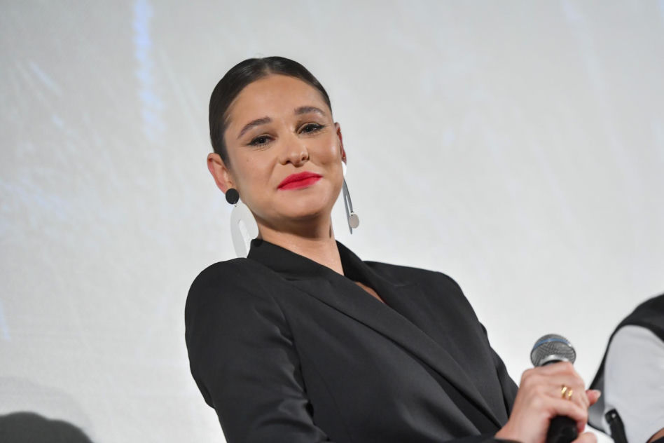 Anna Szymańczyk kiedyś i dziś. Tak aktorka zmieniała się od "Pierwszej miłości" do roli w "Znachorze"