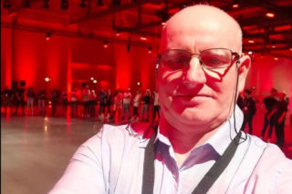 Kolejny bohater Chłopaków do wzięcia wziął ślub. Wiadomo, kim jest jego wybranka