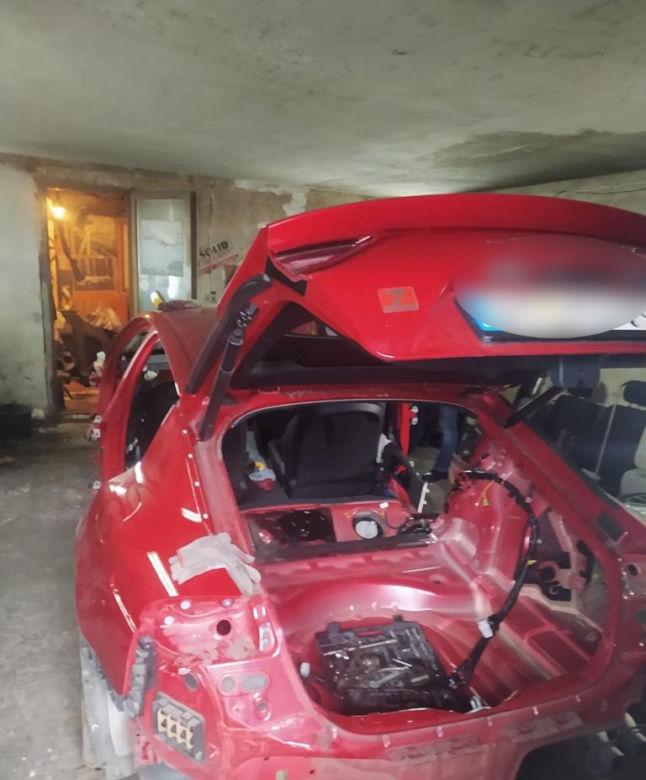 Szajka złodziei samochodów rozbita! Policja zrobiła nalot na "dziuplę"