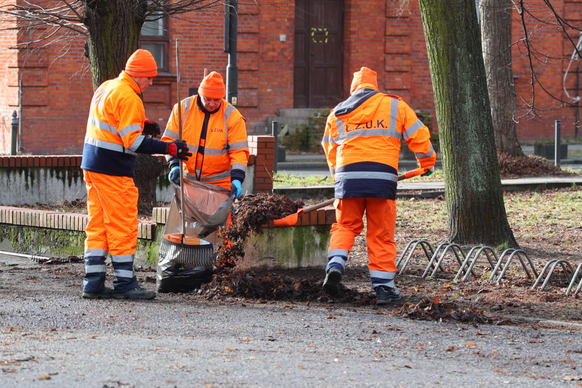 Trwają przygotowania do wiosny. Wielkie sprzątanie w łódzkich parkach