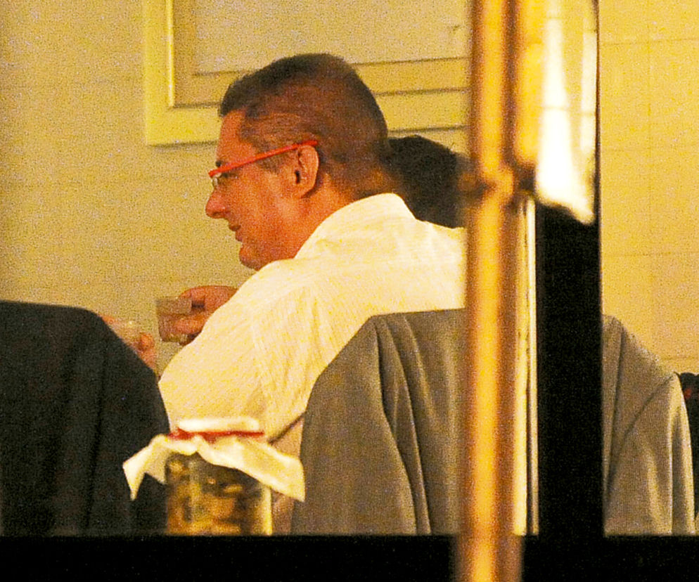 Kamiński pije za zdrowie prezesa